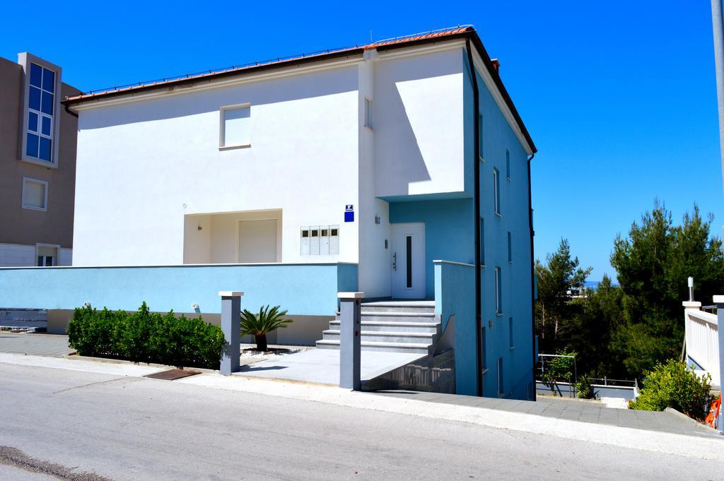 Permarinus Apartments Podstrana Ngoại thất bức ảnh