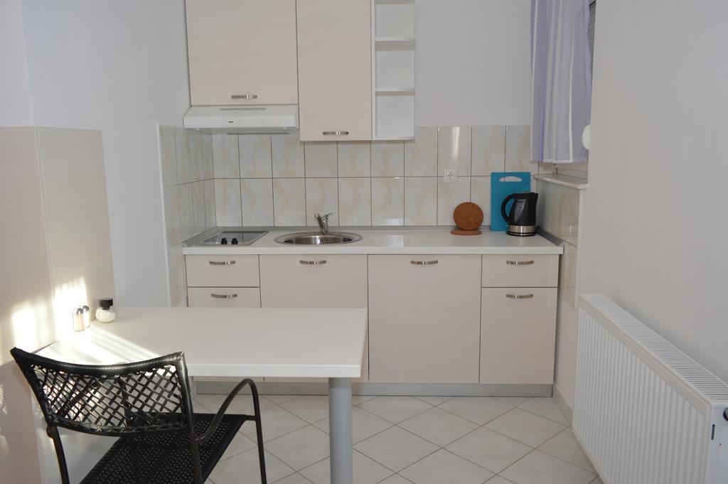 Permarinus Apartments Podstrana Phòng bức ảnh
